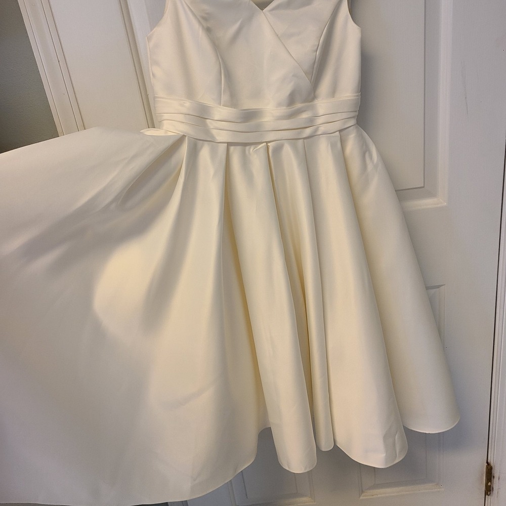 Youth Ivory Ball Gown by David's‎ Bridal Ivory/Champagne Sz. 14 Flower Girl - Picture 3 of 11